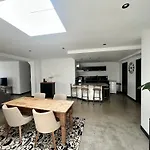 Loft Du Maine Centre * Лаваль